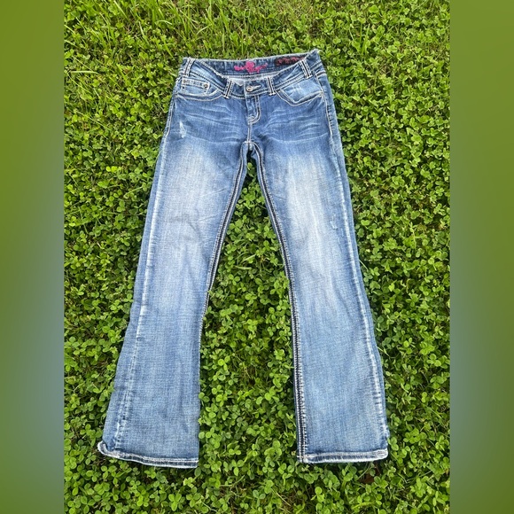 Rock & Roll Cowgirl Denim - Rock & Roll Cowgirl Woman’s Low Rise Medium Wash Size 29X32 Jeans